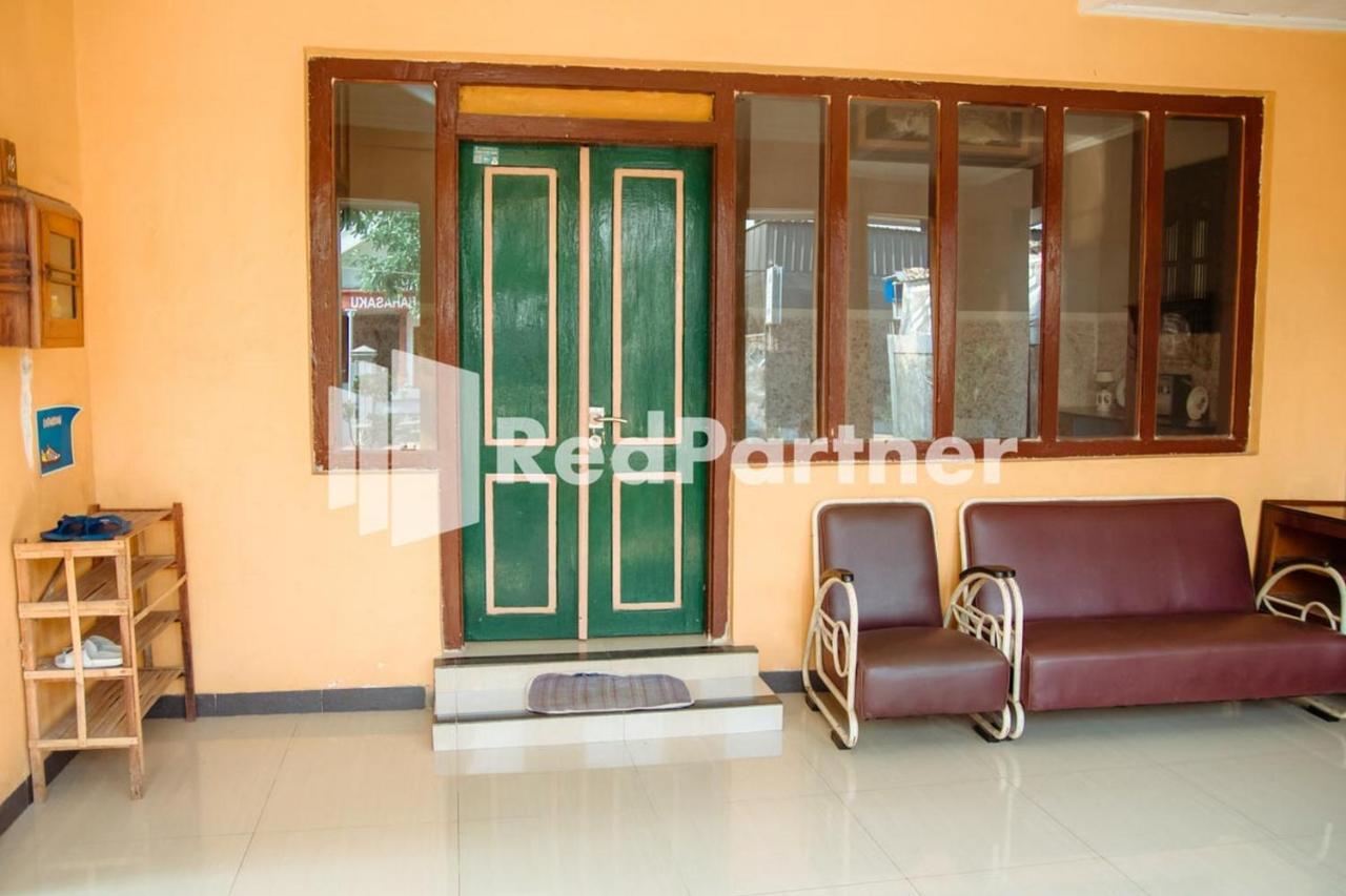 מלון Flamboyan Asri Syariah Mitra Reddoorz Near Kampung Inggris Pare מראה חיצוני תמונה