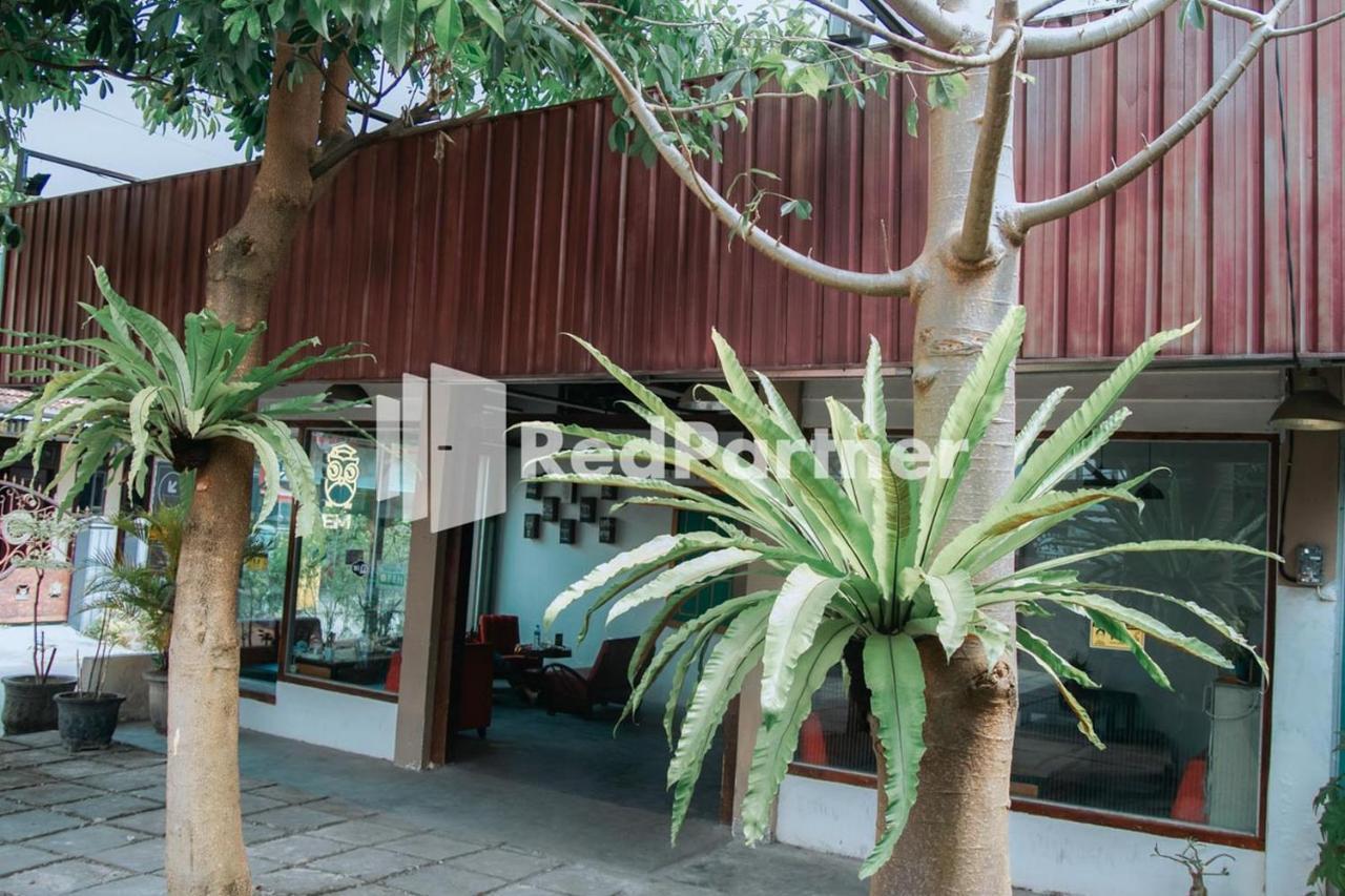 מלון Flamboyan Asri Syariah Mitra Reddoorz Near Kampung Inggris Pare מראה חיצוני תמונה